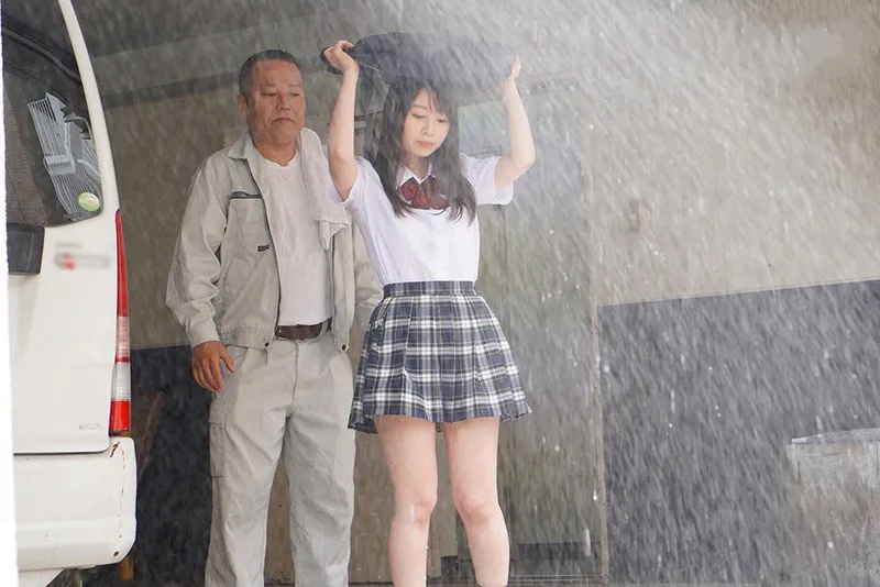 Theo dõi ép làm tình em học sinh trú mưa~ aika yumeno